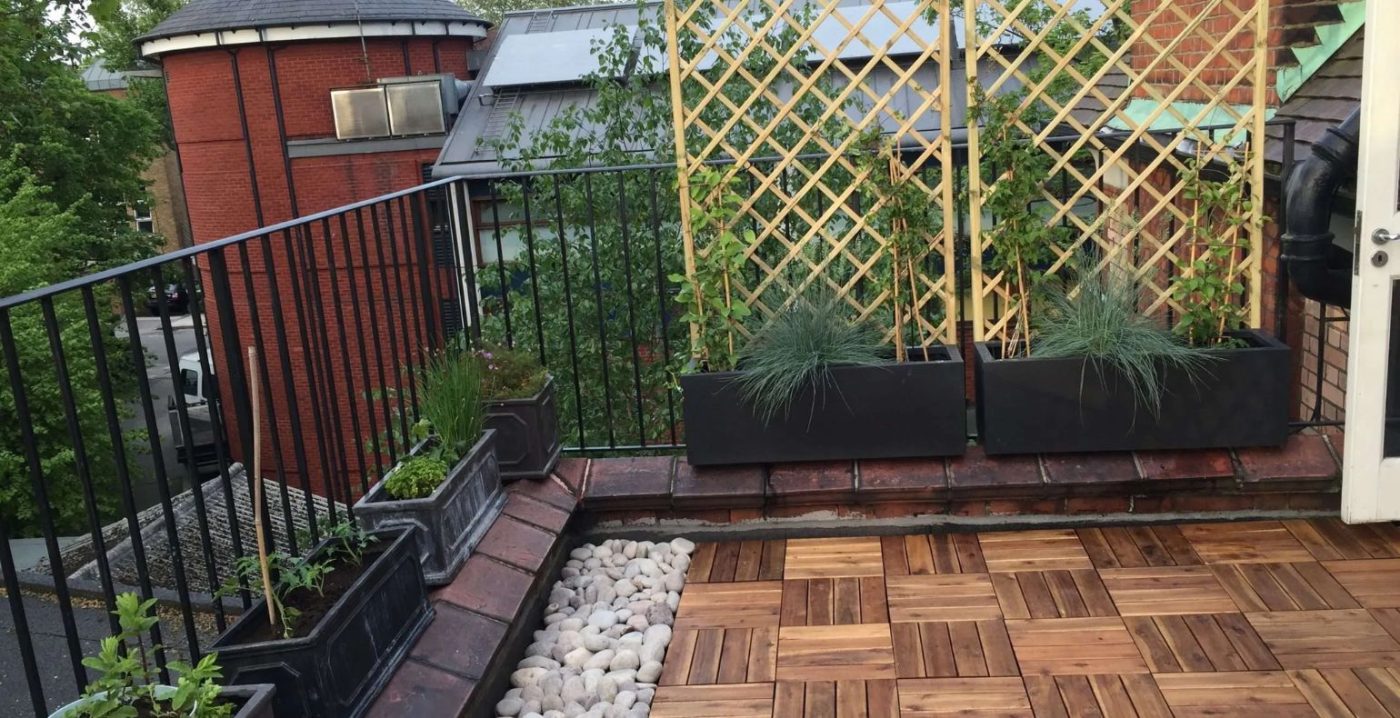 Why Garden Decking Tiles Are Perfect For Outdoor Space? 3 garden decking tiles 3